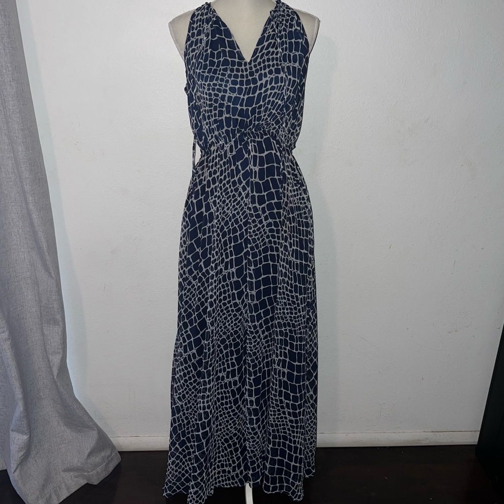 Long the letter blue and white dress